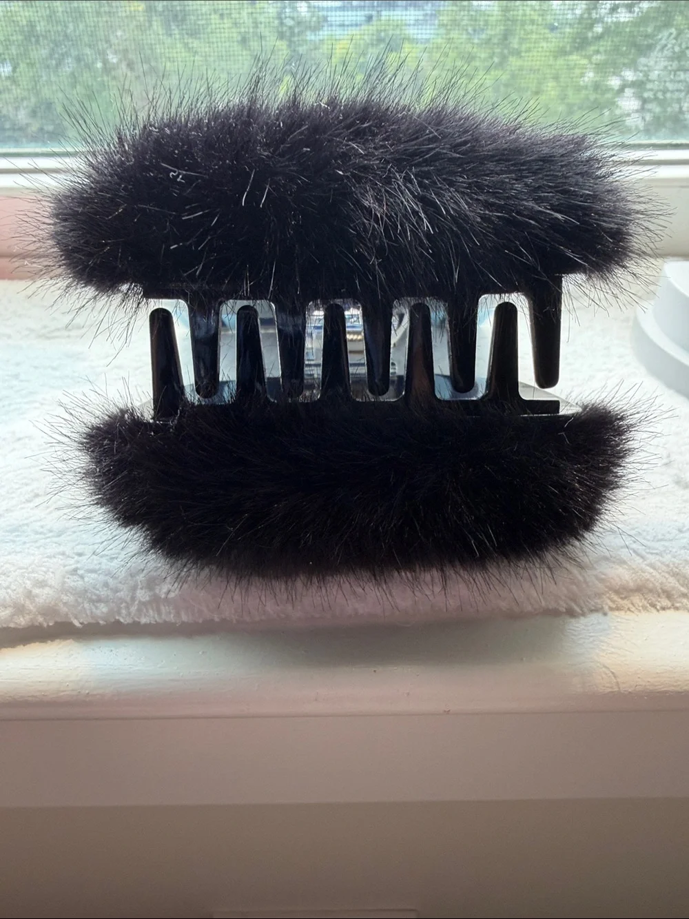 NWT-Piper·k Black Furry Cat Pom Hair Clip.  So cute for Halloween season.